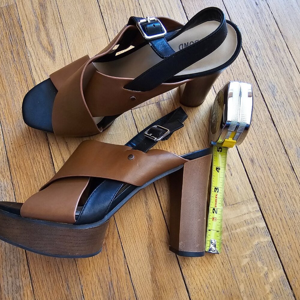 💕 Bleecker & Bond💕 Black & Brown Wedge Retro Chunky Sandal - Picture 2 of 5